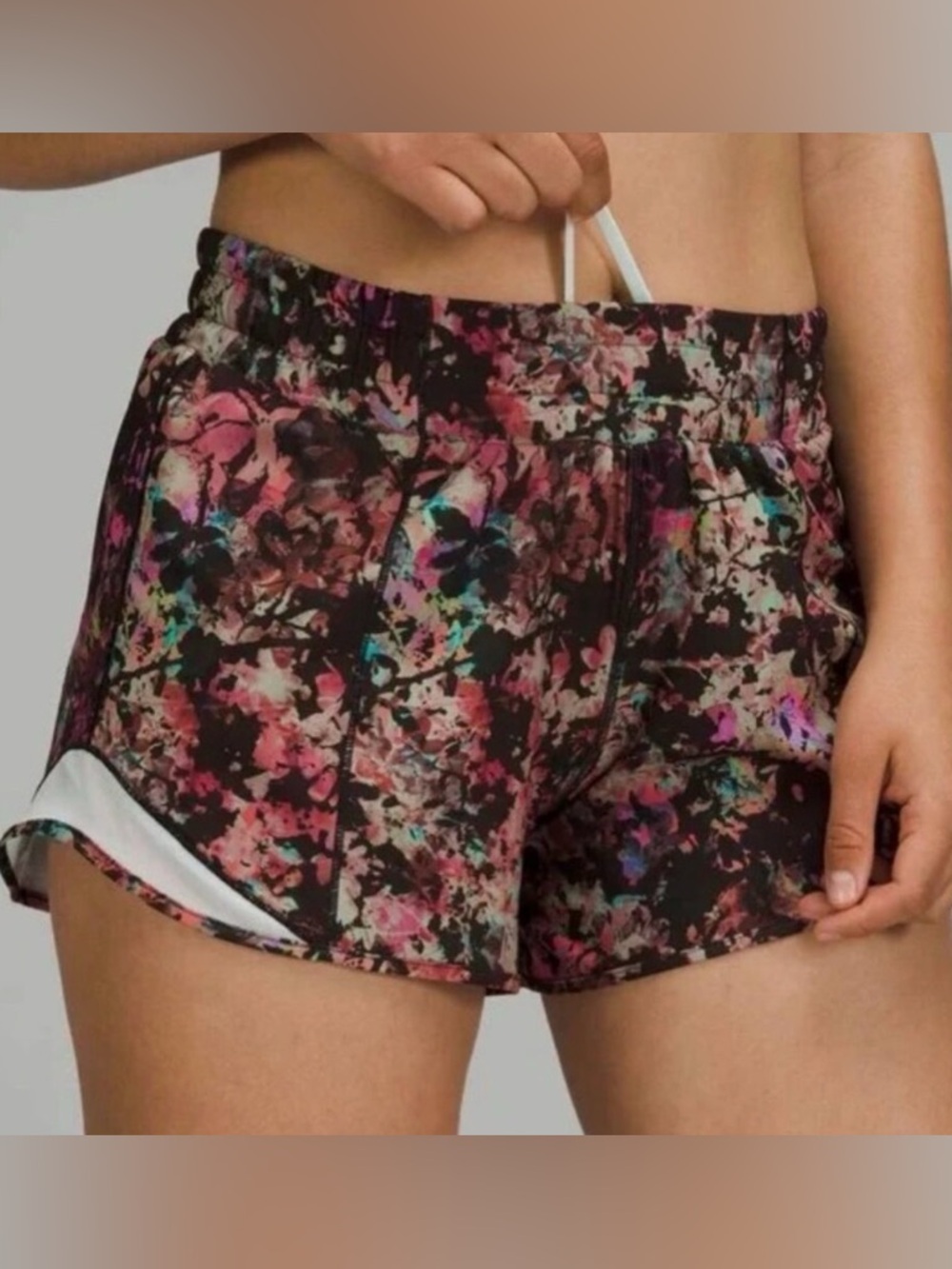 lululemon athletica Tracker Shorts Rapid Flourish Multi